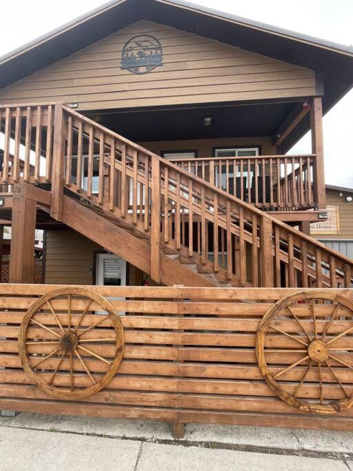 Parkway Yellowstone Guest House #7 Gardiner Exteriör bild